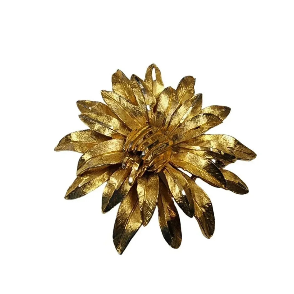 Vintage BSK Brushed Textured Layered Floral Brooch Pin Gold Tone